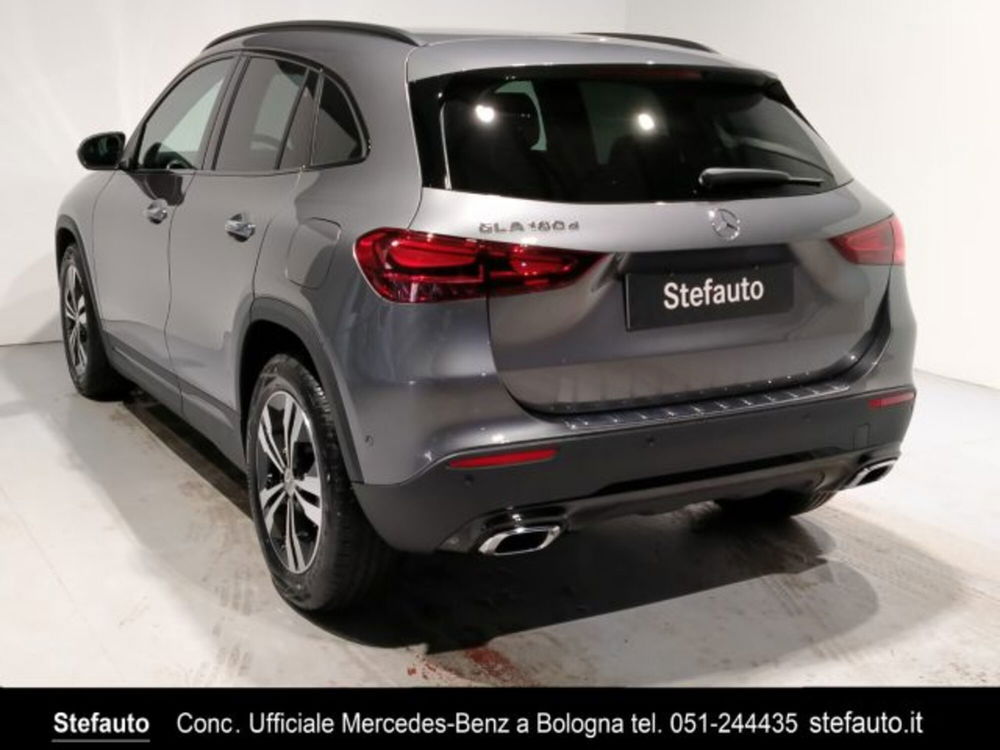 Mercedes-Benz GLA SUV nuova a Bologna (5)