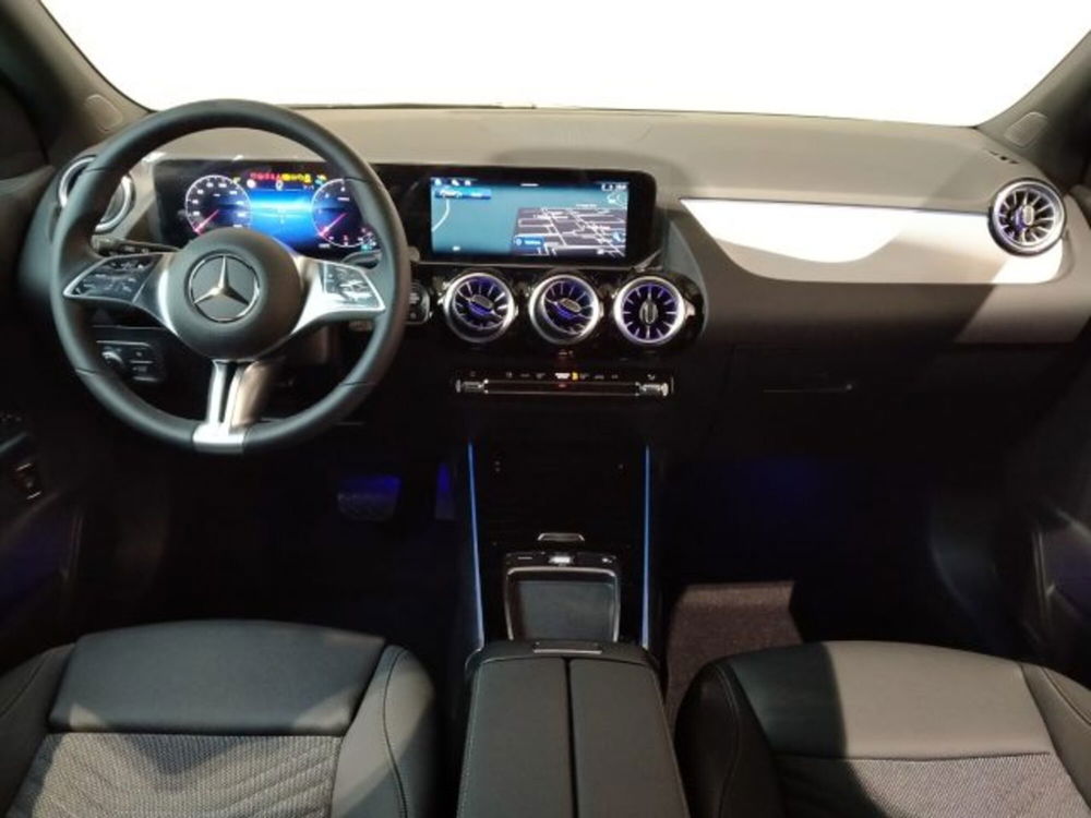 Mercedes-Benz GLA SUV nuova a Bologna (14)