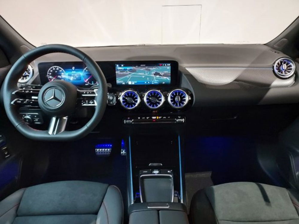 Mercedes-Benz GLA SUV nuova a Bologna (14)