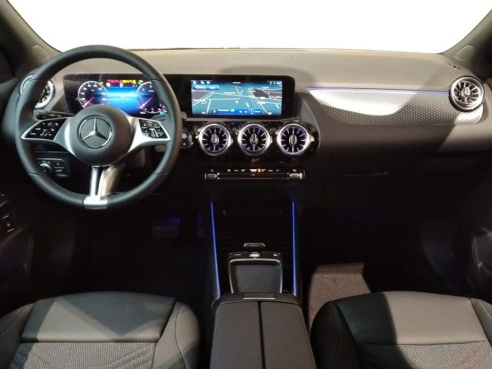 Mercedes-Benz GLA SUV nuova a Bologna (14)