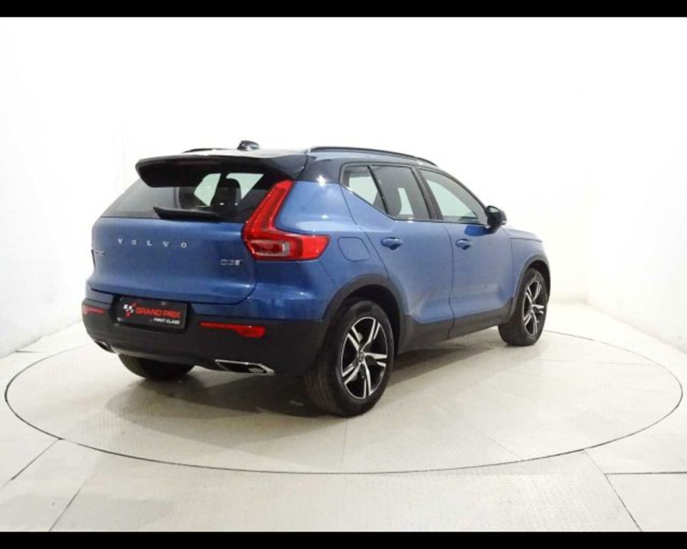 Volvo XC40 usata a Bologna (6)