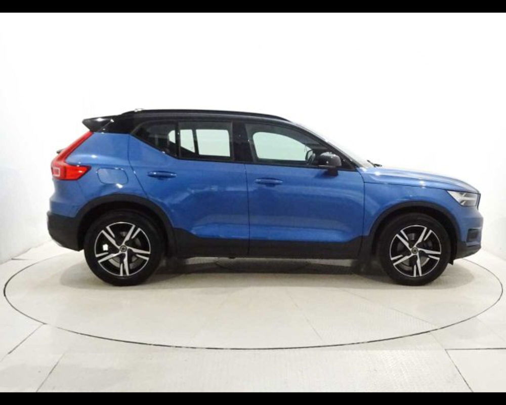 Volvo XC40 usata a Bologna (7)