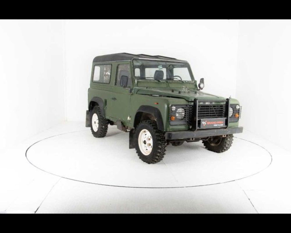 Land Rover Defender nuova a Bologna (8)