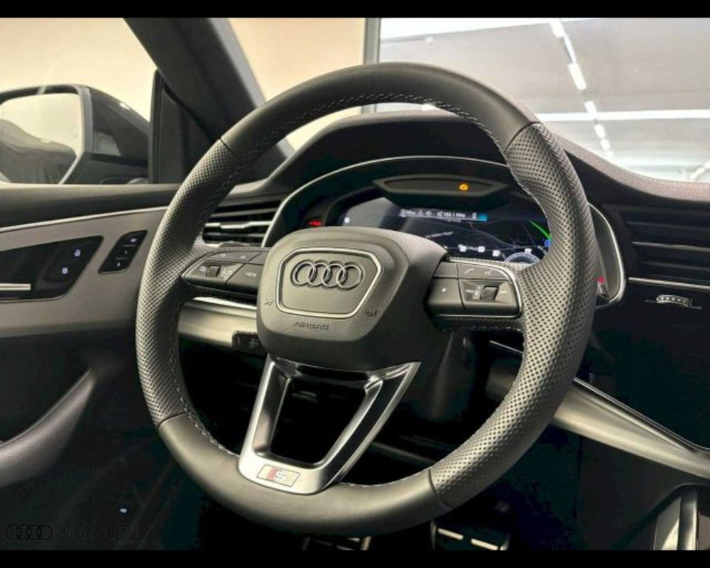 Audi Q8 nuova a Bologna (13)