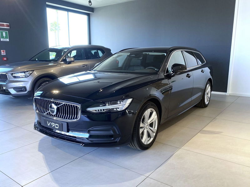 Volvo V90 B4 (d) AWD automatico Core nuova a Bari