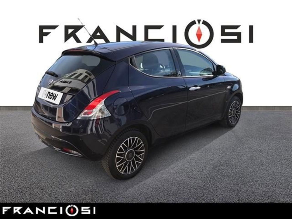 Lancia Ypsilon usata a Modena (6)