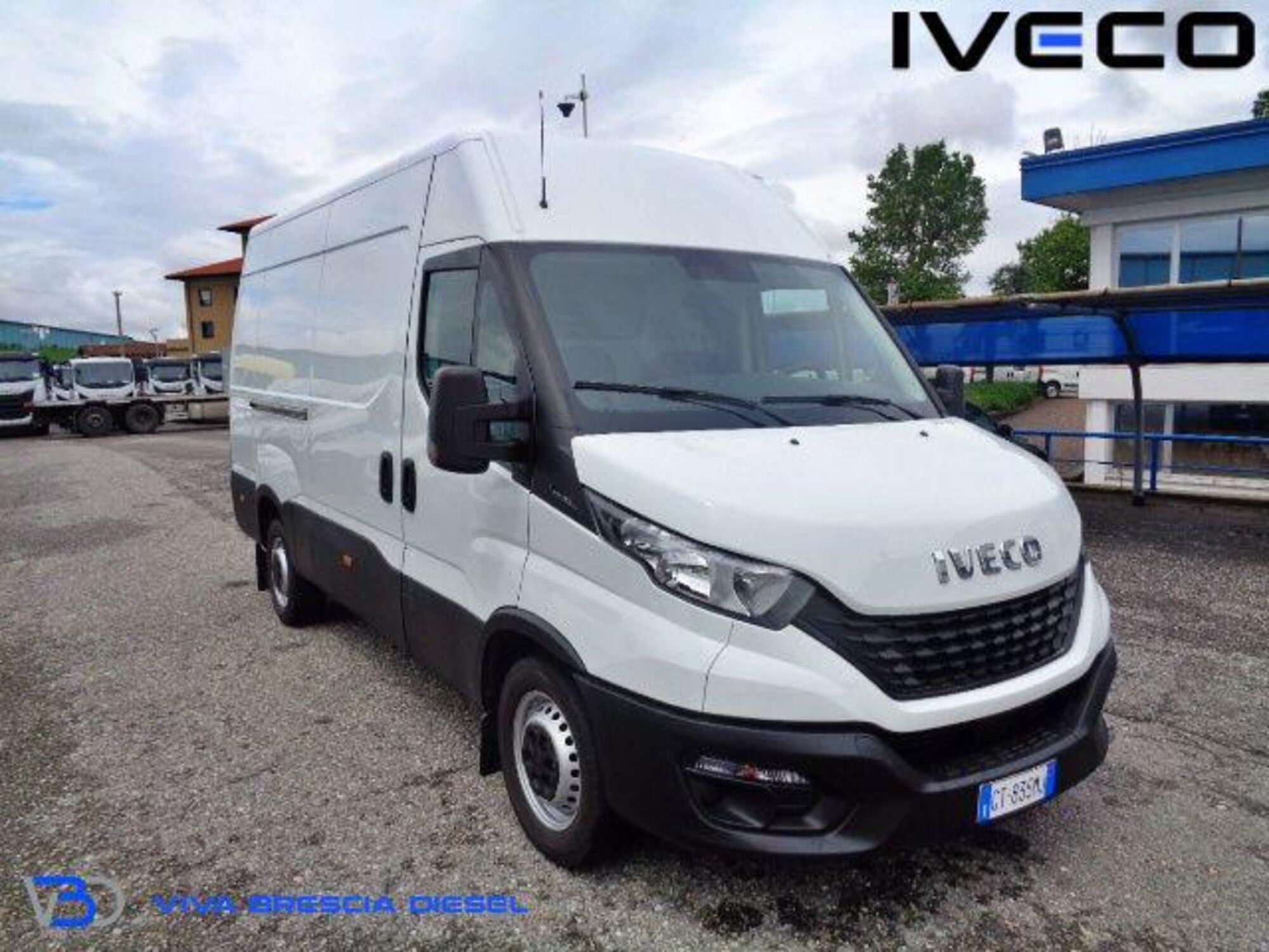 Iveco Daily Furgone 33S16DV 2.3 HPT PM-SL-TM-DC Furgone del 2021 usata a Castegnato