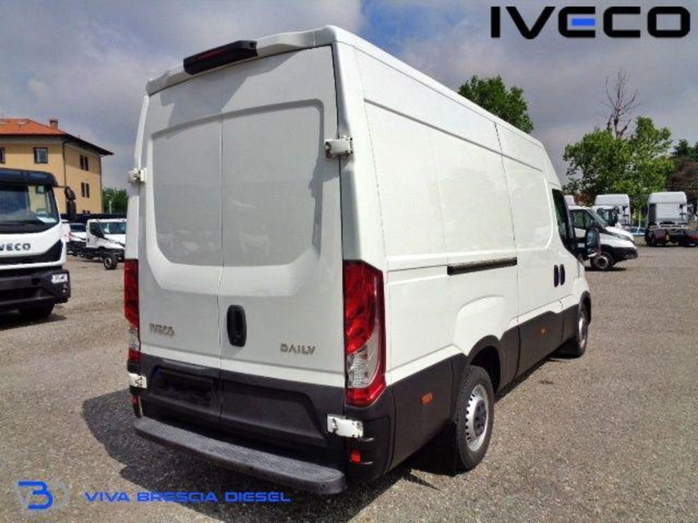 Iveco Daily Furgone usata a Brescia (7)