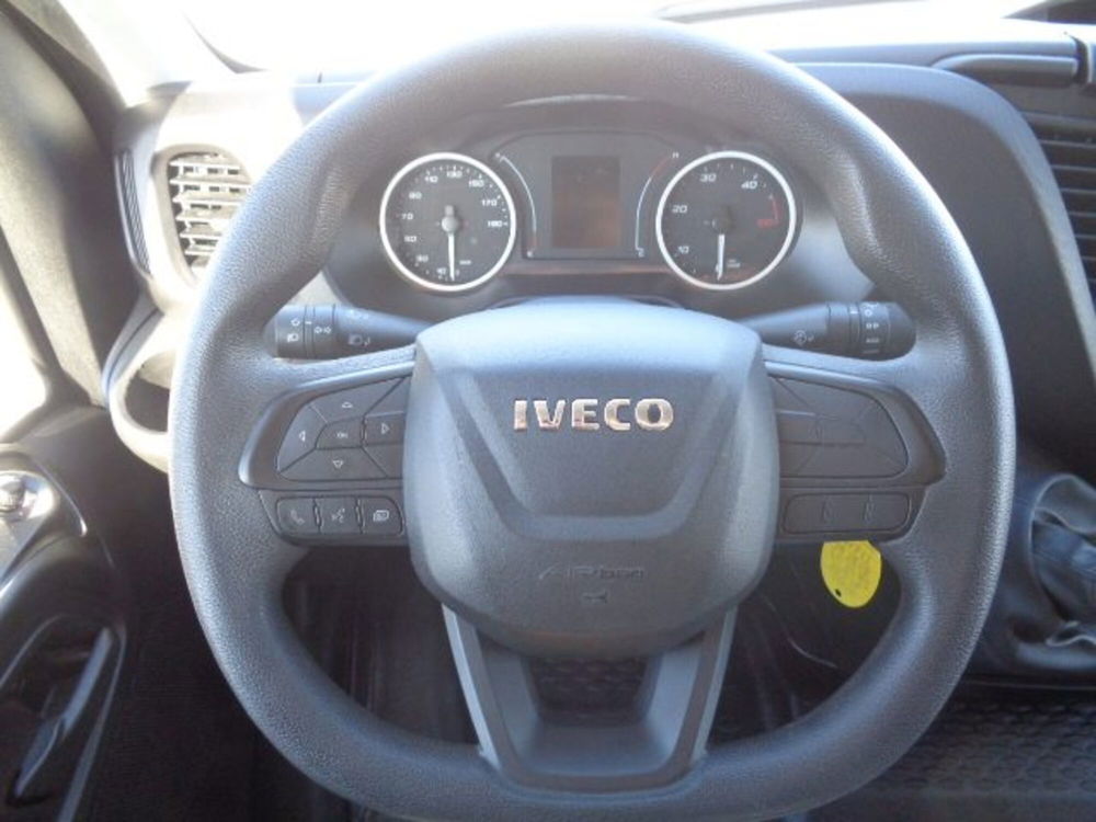 Iveco Daily Furgone usata a Brescia (9)