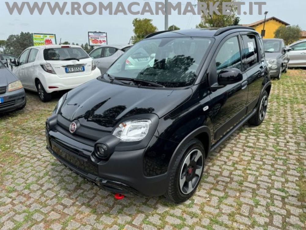 Fiat Panda Cross 1.0 firefly hybrid Cross s&s 70cv 5p.ti nuova a Roma (2)