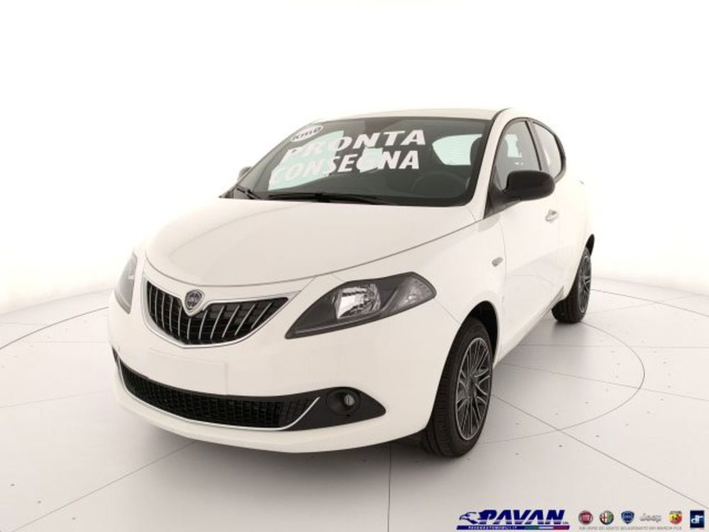 Lancia Ypsilon nuova a Padova