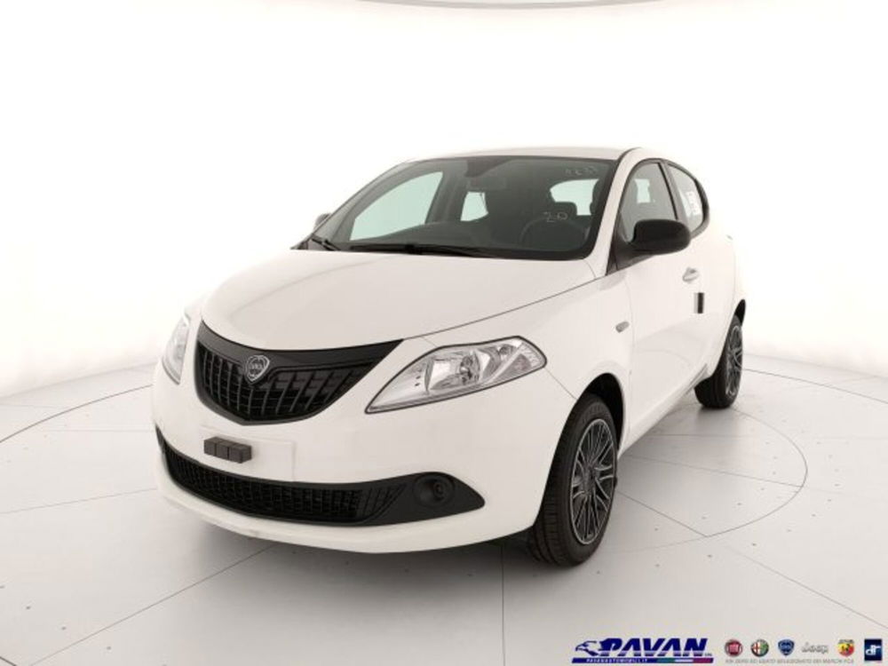 Lancia Ypsilon nuova a Padova