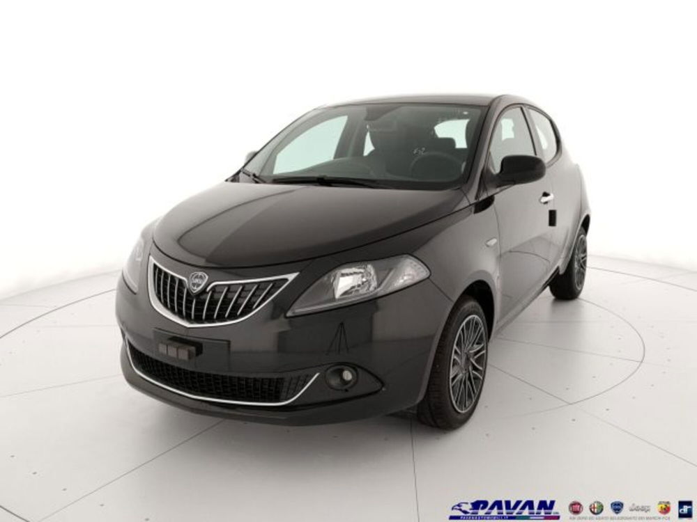 Lancia Ypsilon nuova a Padova