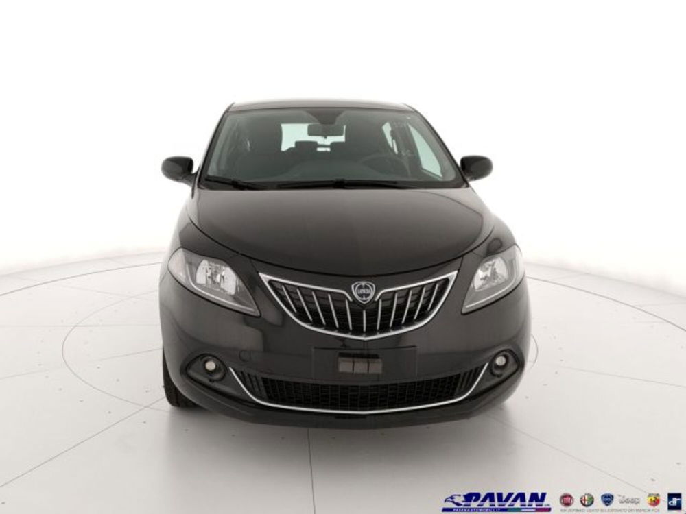 Lancia Ypsilon nuova a Padova (2)