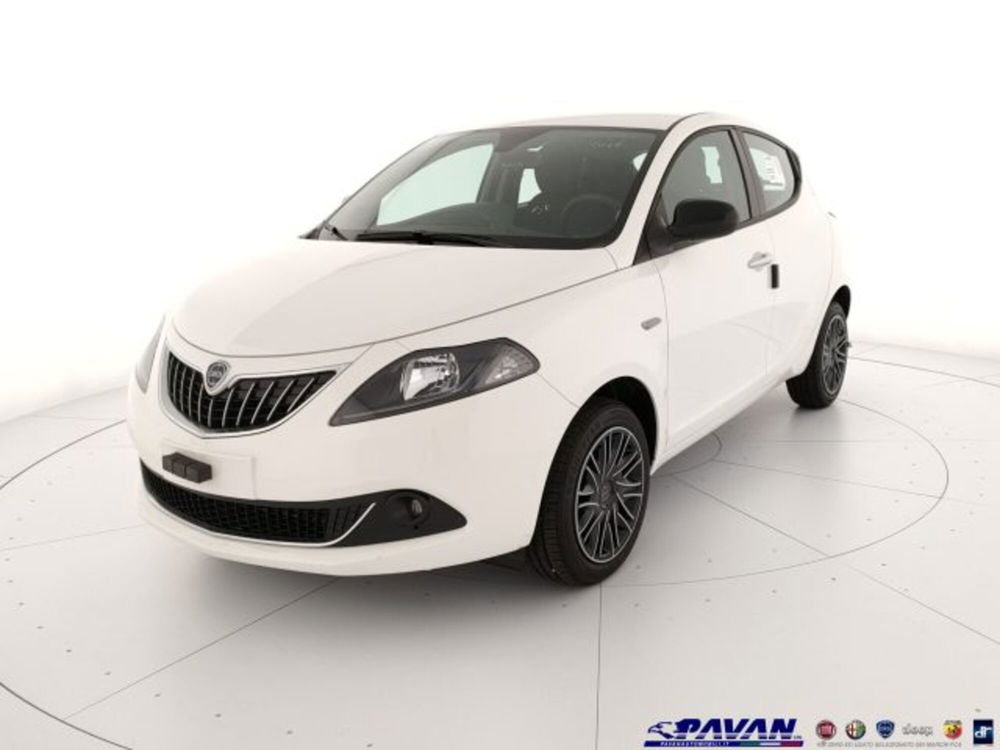 Lancia Ypsilon nuova a Padova