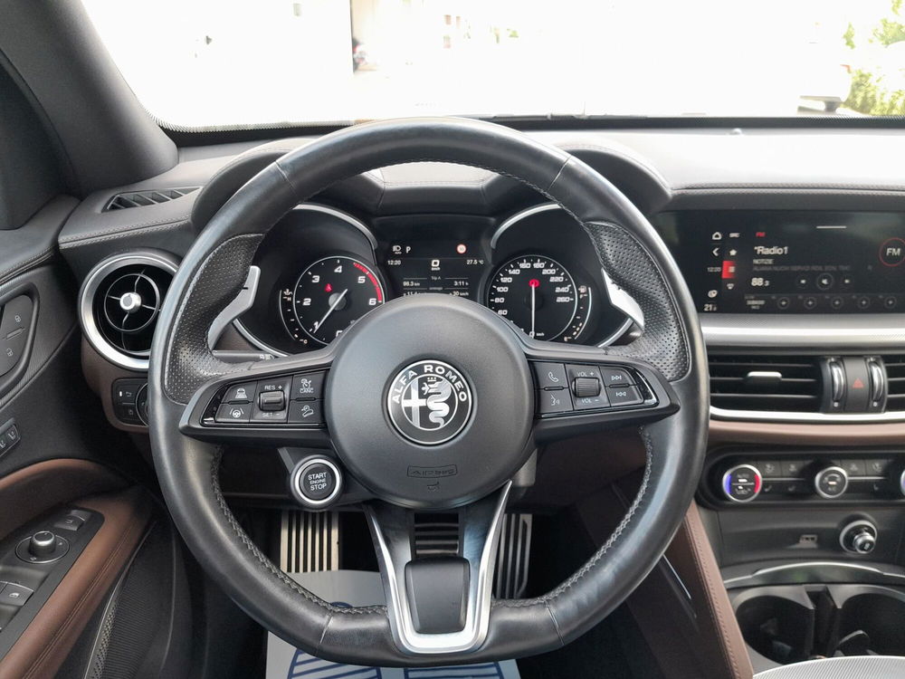 Alfa Romeo Stelvio usata a Ancona (11)