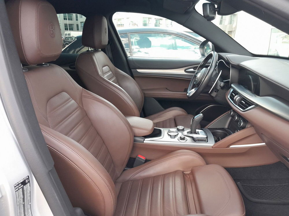 Alfa Romeo Stelvio usata a Ancona (15)