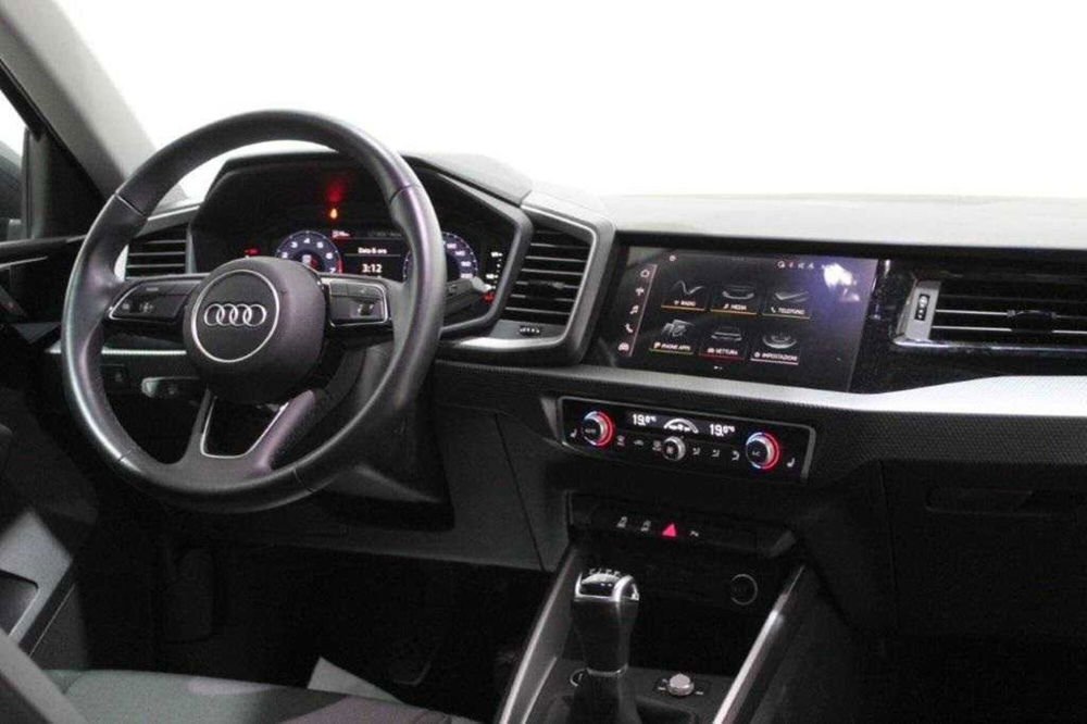 Audi A1 Sportback usata a Bari (4)