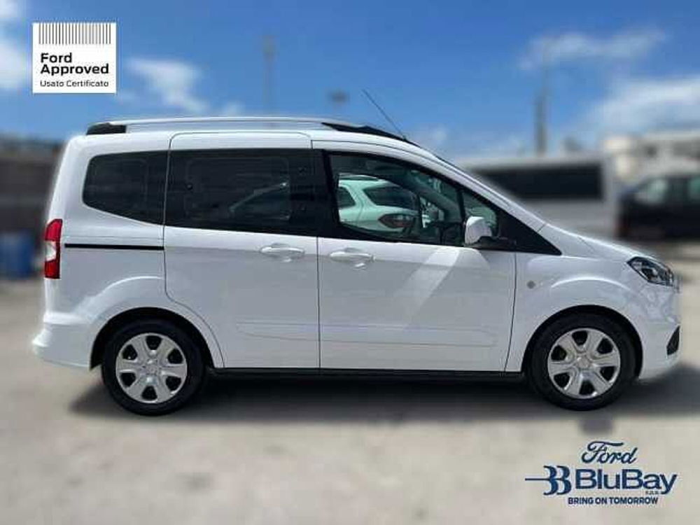 Ford Tourneo Courier usata a Livorno (4)