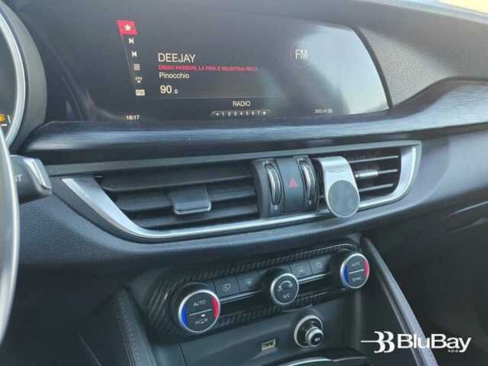 Alfa Romeo Stelvio usata a Livorno (14)