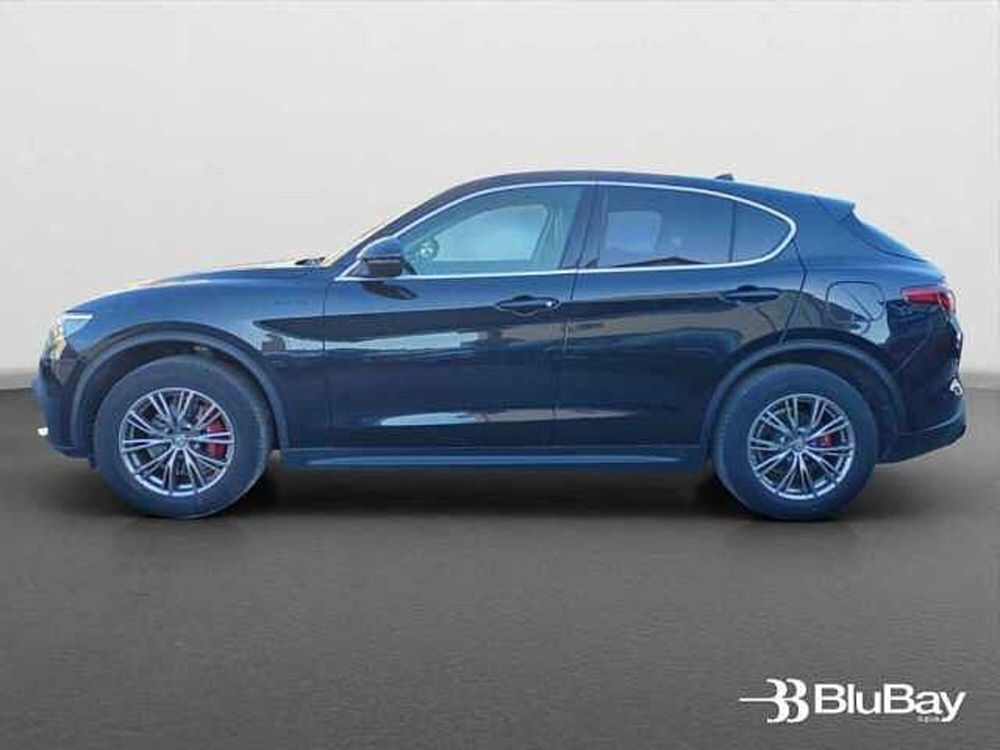 Alfa Romeo Stelvio usata a Livorno (8)