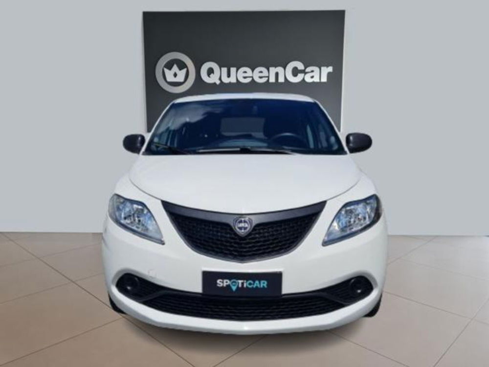 Lancia Ypsilon usata a Torino (17)