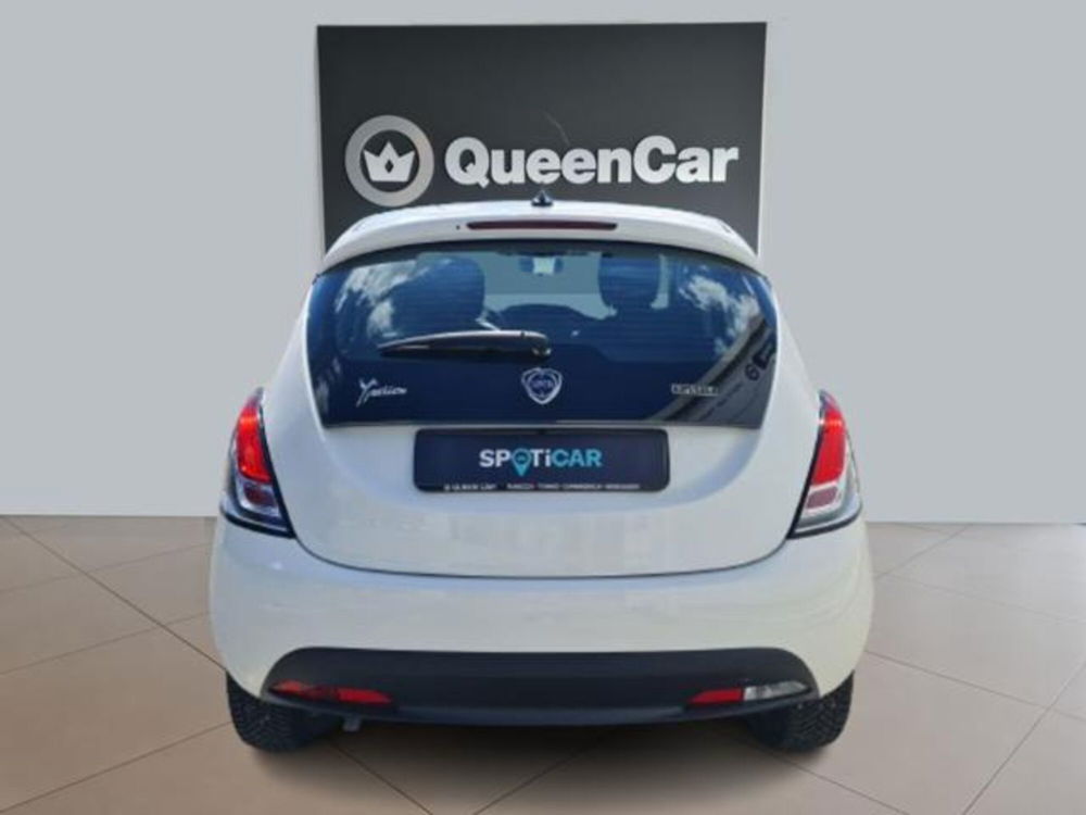 Lancia Ypsilon usata a Torino (20)