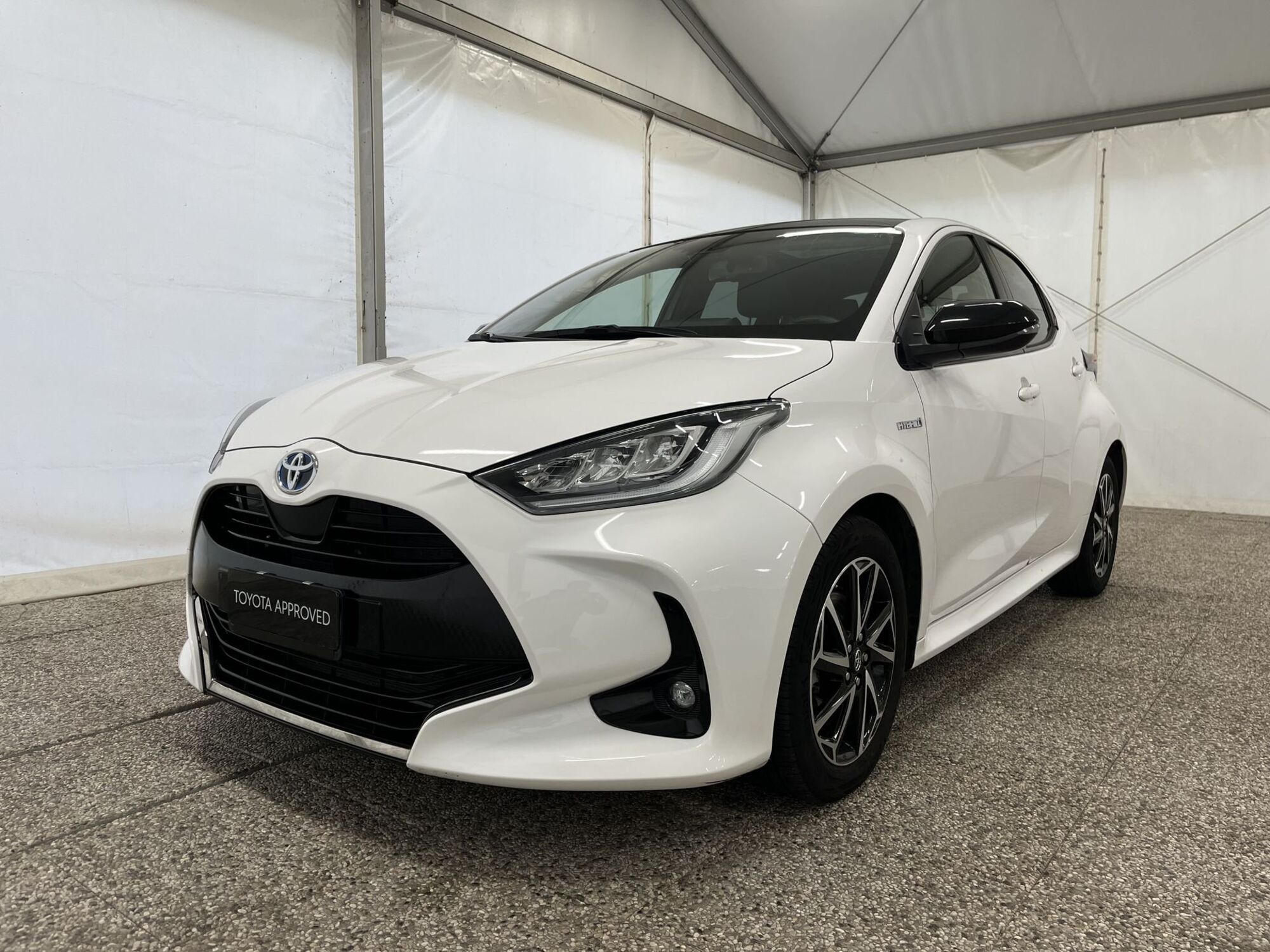 Toyota Yaris 1.5 Hybrid 5 porte Lounge del 2021 usata a Monza