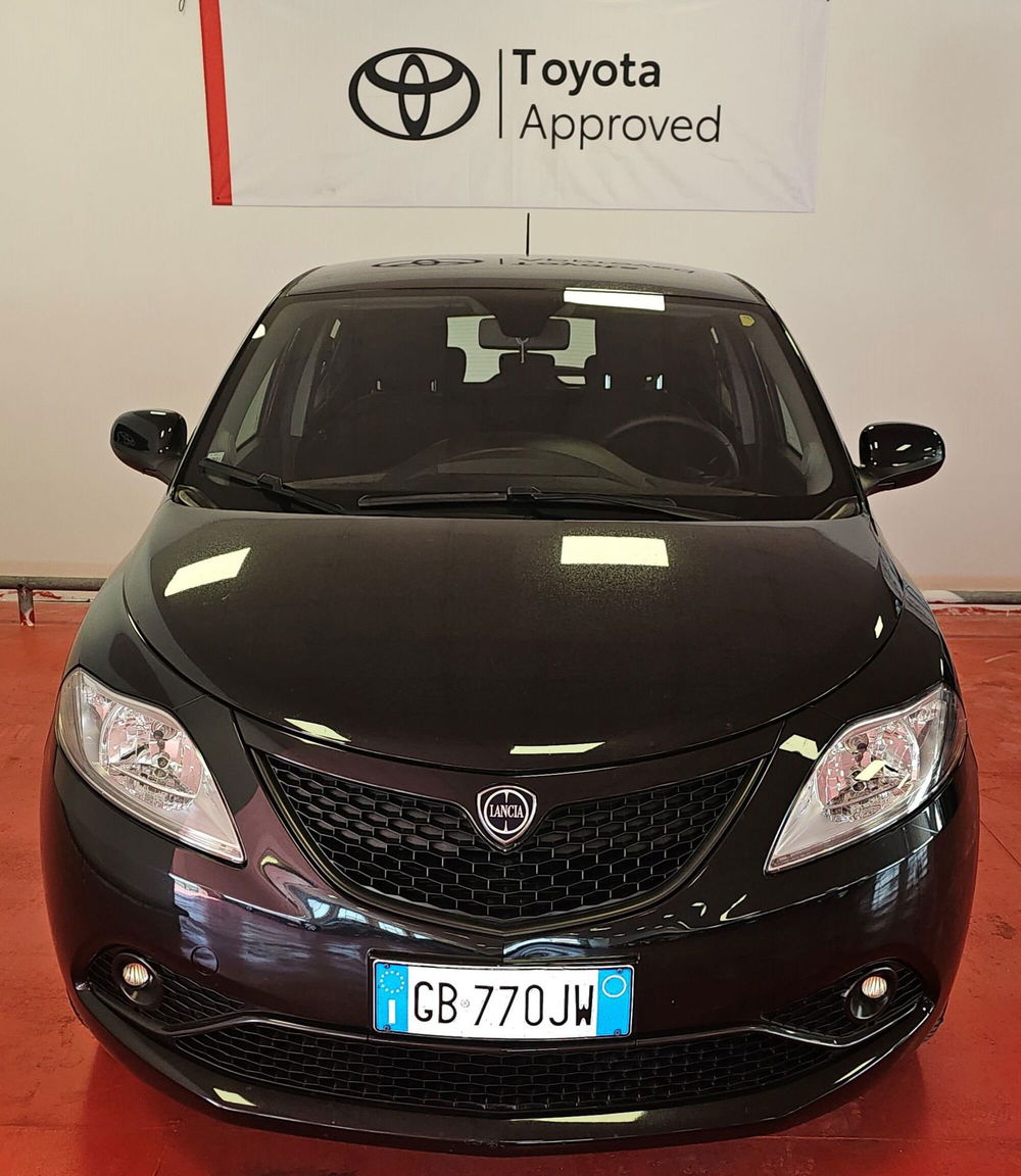 Lancia Ypsilon usata a Messina (2)