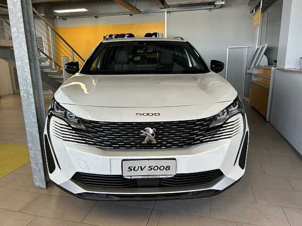 Peugeot 5008 nuova a Ravenna (2)