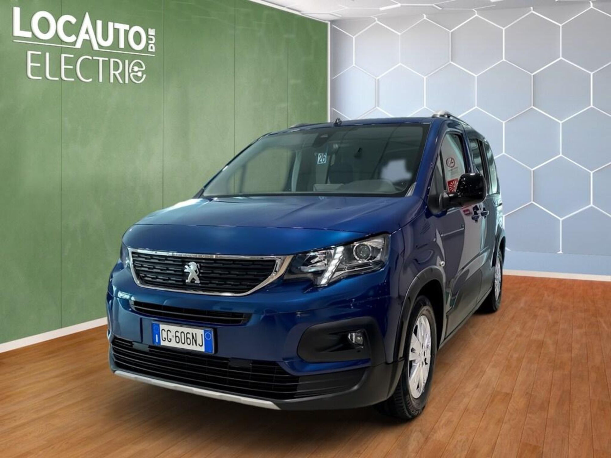 Peugeot e-Rifter motore elettrico 136 CV 50kWh Allure Pack Standard del 2021 usata a Torino