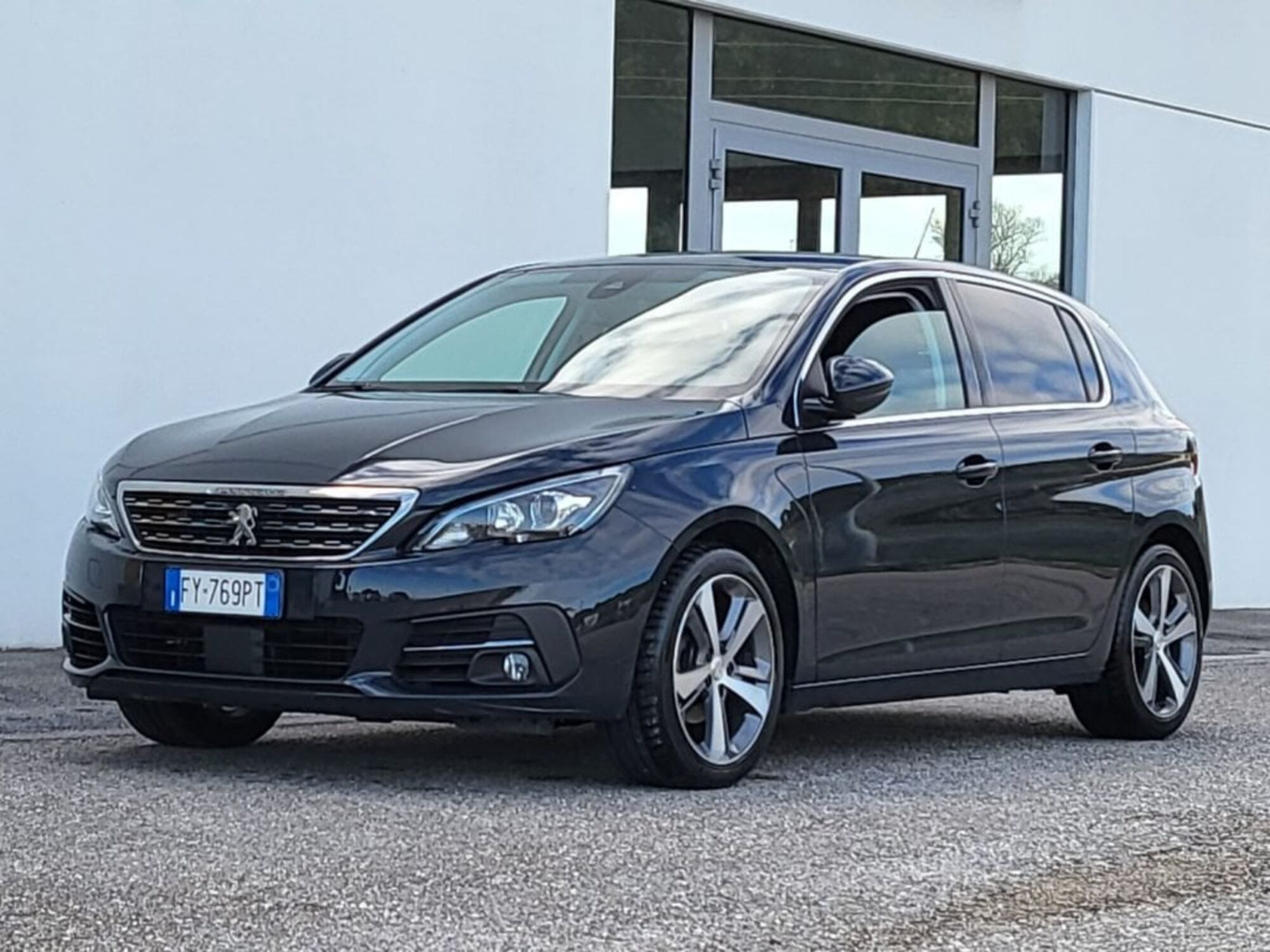 Peugeot 308 1.5 bluehdi Allure s&amp;s 130cv eat8 del 2019 usata a Foggia