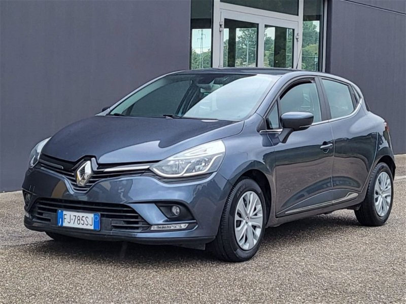 Renault Clio dCi 8V 90CV Start&Stop 5 porte Energy Zen  del 2017 usata a Foggia
