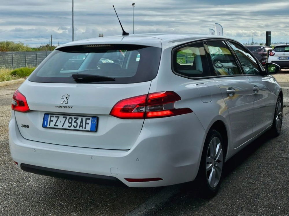 Peugeot 308 SW usata a Foggia (5)