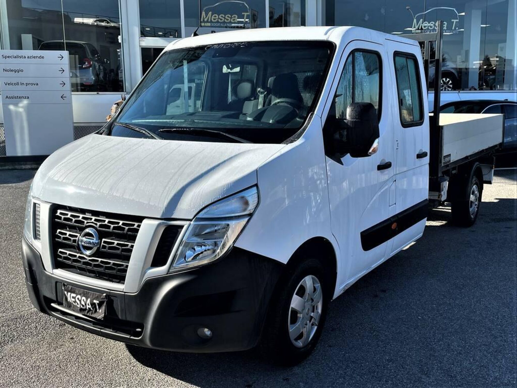 Nissan NV400 Telaio 35 2.3 dCi 130CV Tp-PL-SL-RG-DC Cabinato HD del 2019 usata a Monza