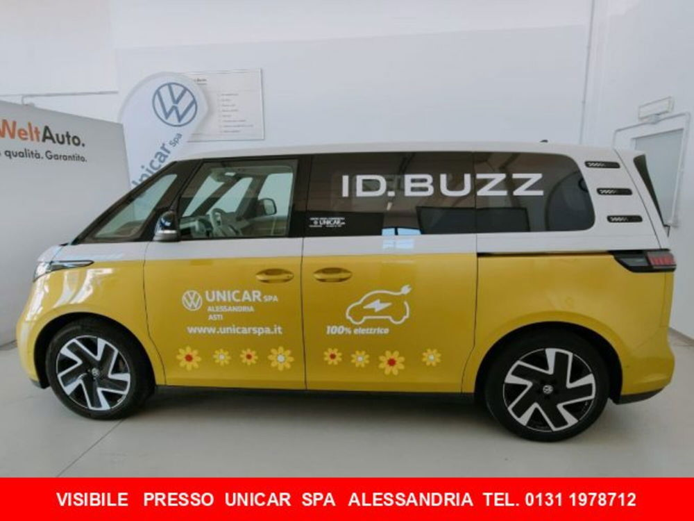Volkswagen ID.Buzz 77 kWh Pro del 2023 usata a Alba (4)