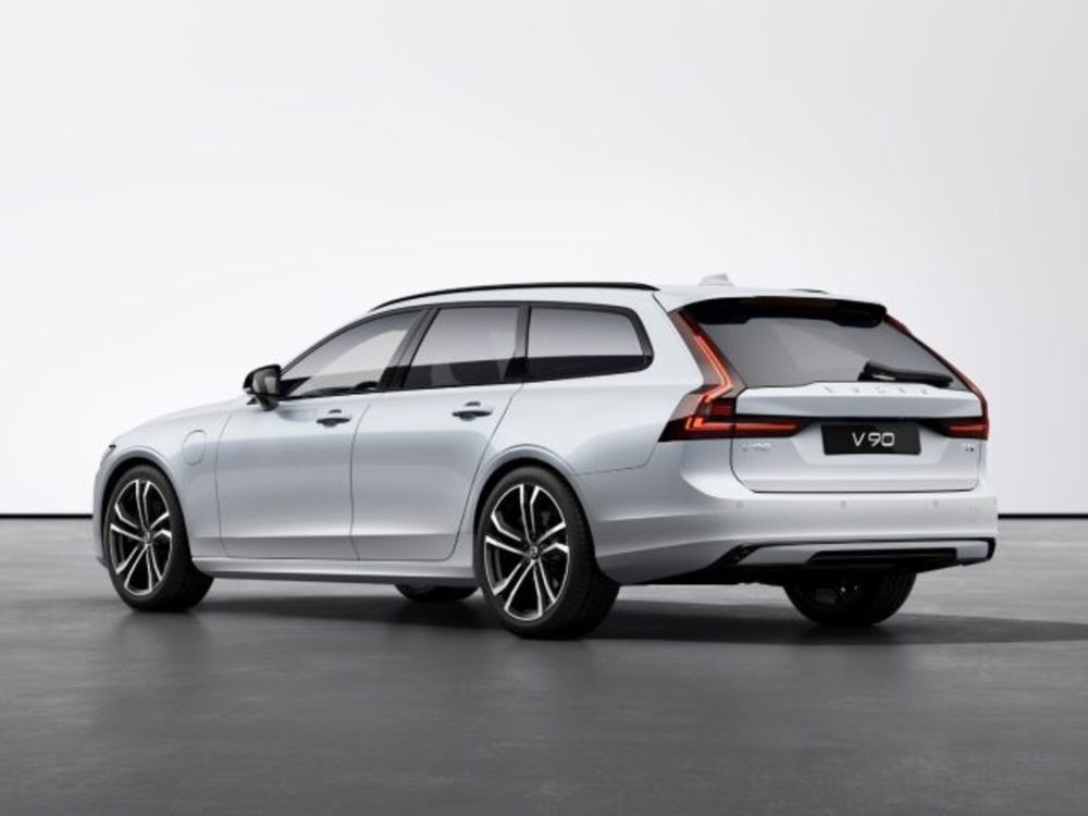 Volvo V90 nuova a Modena (3)