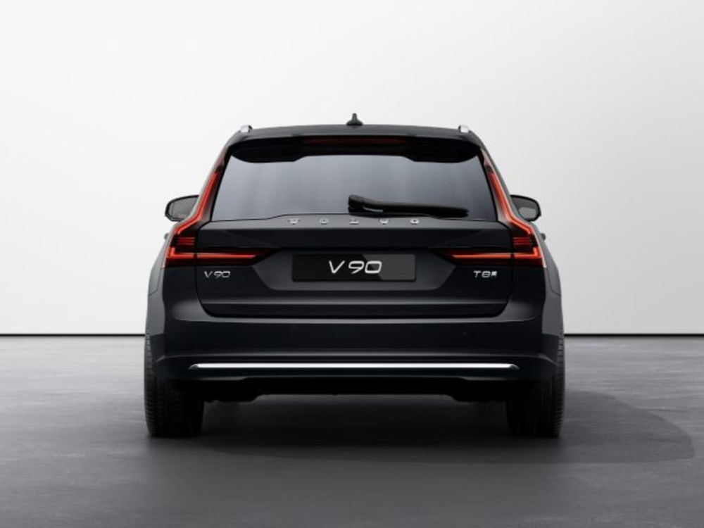 Volvo V90 nuova a Modena (4)