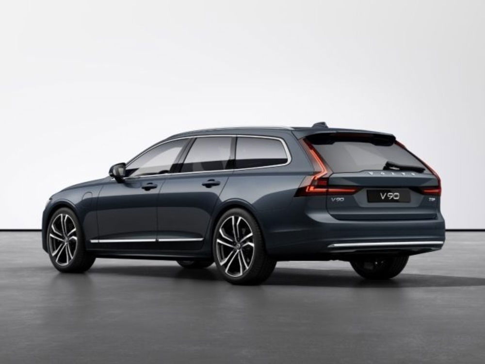 Volvo V90 nuova a Modena (3)