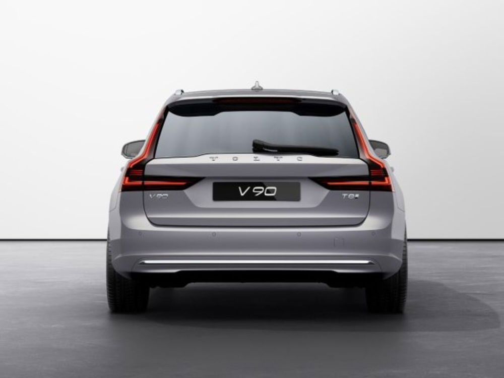 Volvo V90 nuova a Modena (4)