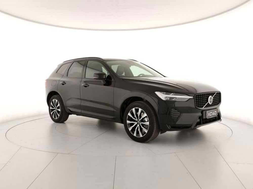 Volvo XC60 nuova a Modena (6)