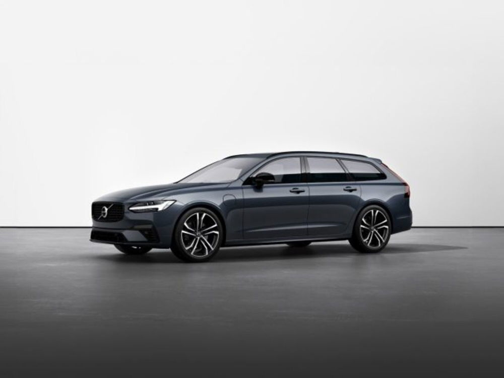 Volvo V90 nuova a Modena (2)