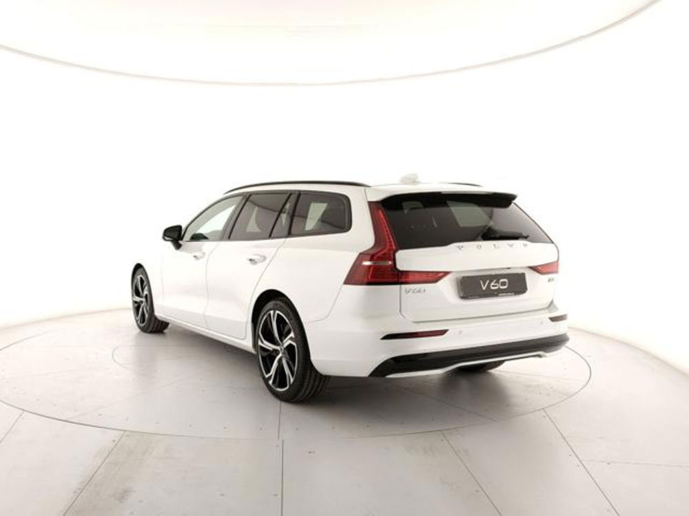 Volvo V60 nuova a Modena (3)