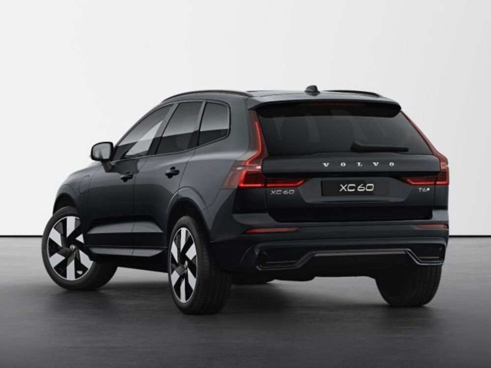 Volvo XC60 nuova a Modena (4)