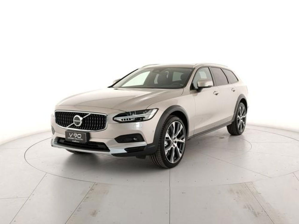 Volvo V90 Cross Country nuova a Modena (2)