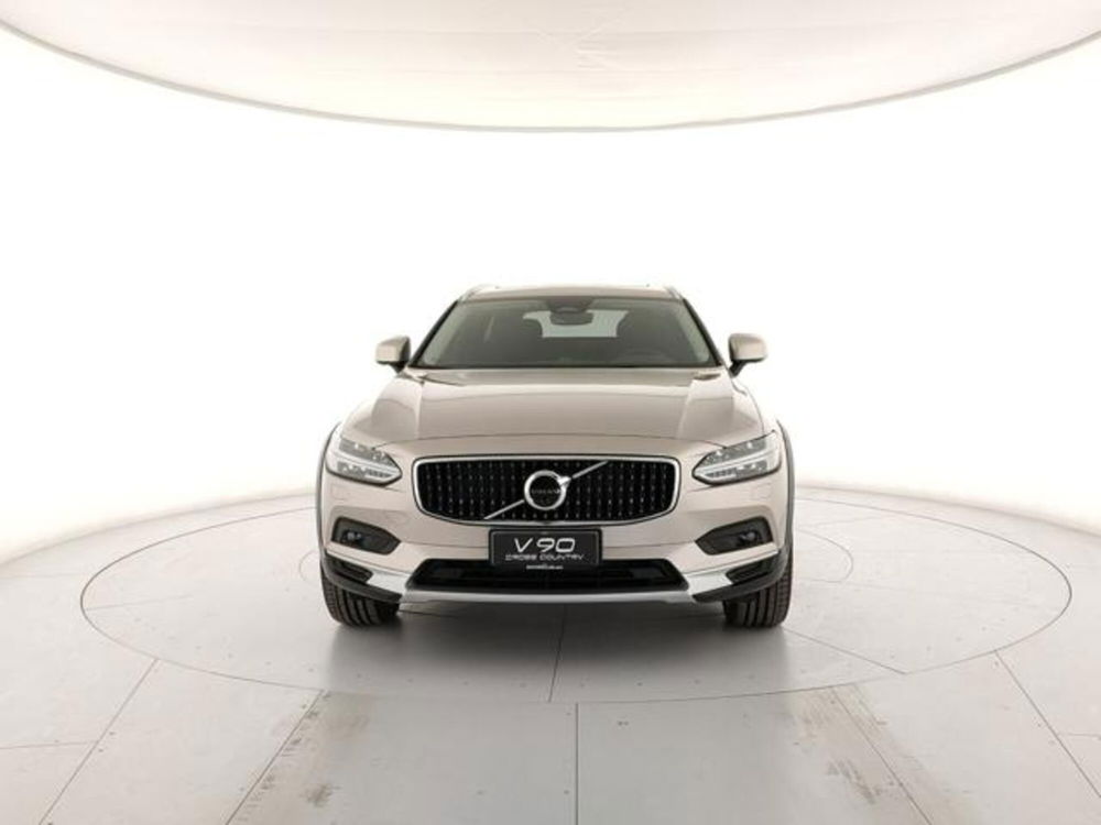 Volvo V90 Cross Country nuova a Modena (7)