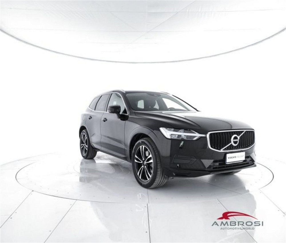 Volvo XC60 B4 (d) AWD Geartronic Business Plus del 2020 usata a Corciano (2)