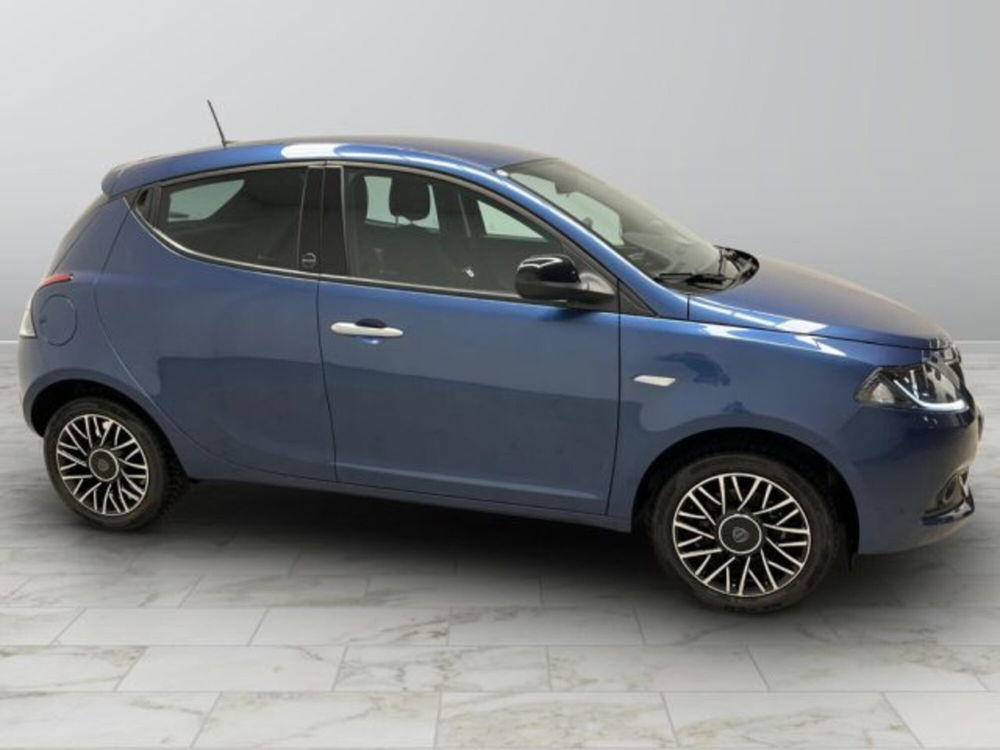 Lancia Ypsilon usata a Biella (8)