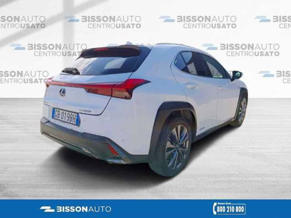 Lexus UX usata a Vicenza (2)