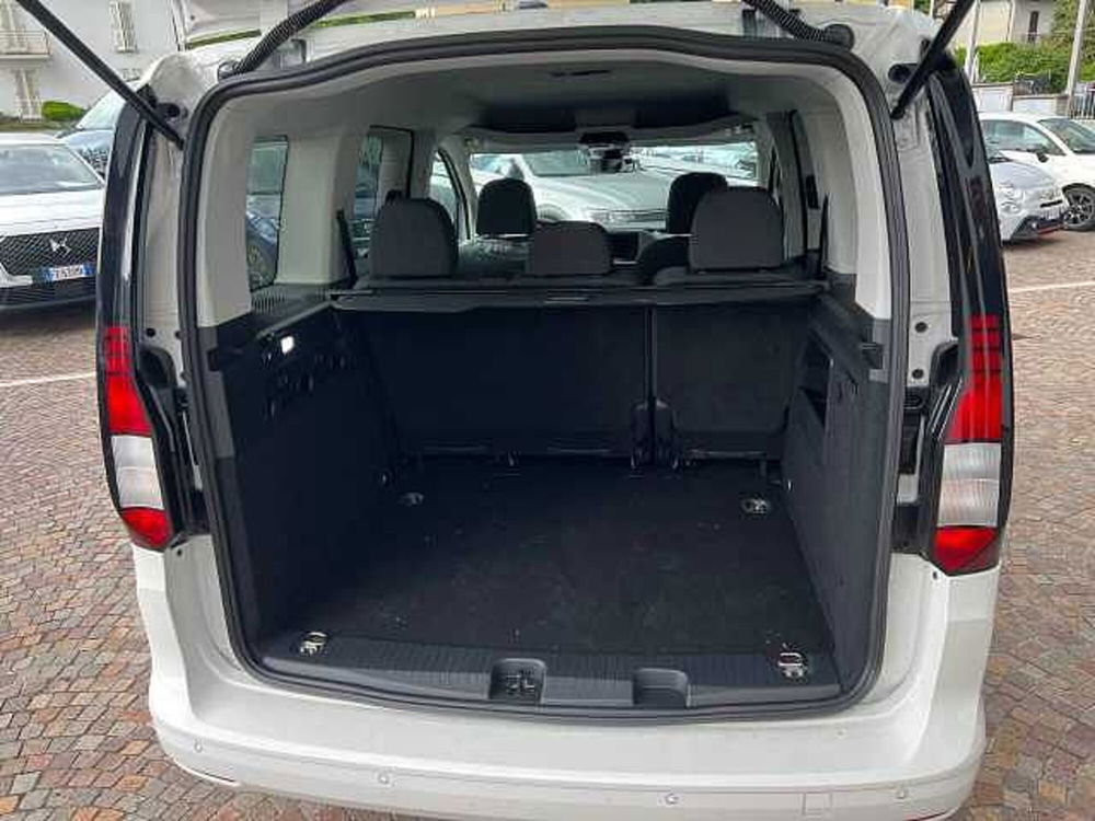 Volkswagen Caddy nuova a Lecco (9)